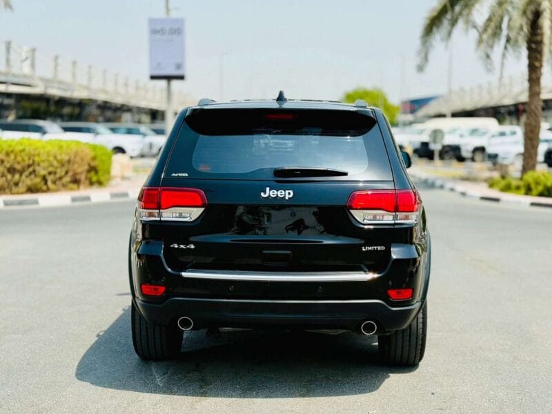 JEEP CHEROKEE 3.6L 2020 GCC Very Good Condition