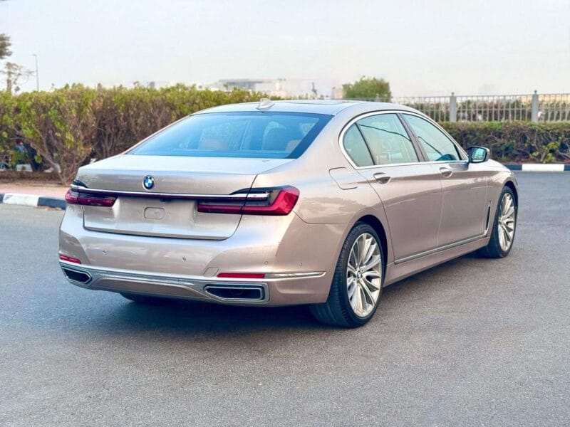 BMW 730i 3.0L TURBO-CHARGED 2021 GCC IMMACULATE CONDITIONS
