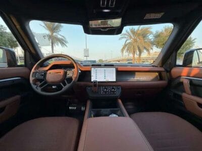 Land Rover Defender 110 P635 OCTA V8 2025 GCC SPEC UNDER WARRANTY