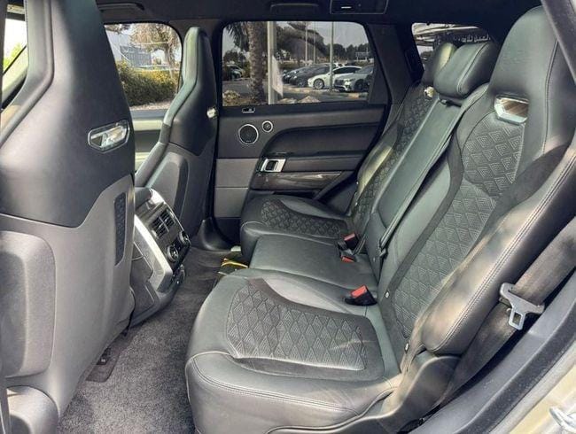 Land Rover Range Rover Sport SVR 5.0L 2019 (575 HP) AWD GERMAN SPEC FULL-SERVICE HISTORY