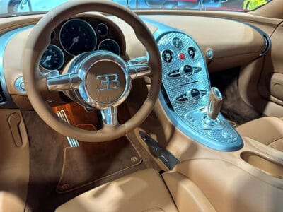 Bugatti Veyron 2009 extreme performance hypercar