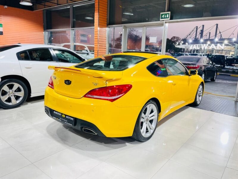 Hyundai Genesis Yellow 2011