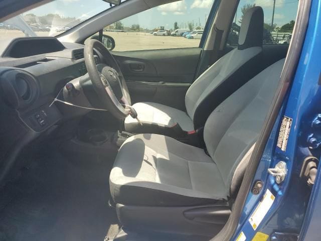 Toyota Prius C 2015