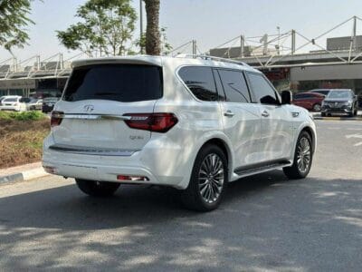 Infiniti QX80 Luxury 5.6L 2020 GCC SPEC NEAT AND CLEAN