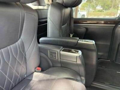 Toyota Granvia Premium 3.5L 2022 GCC SPEC