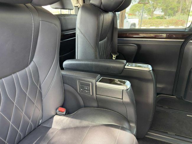 Toyota Granvia Premium 3.5L 2022 GCC SPEC