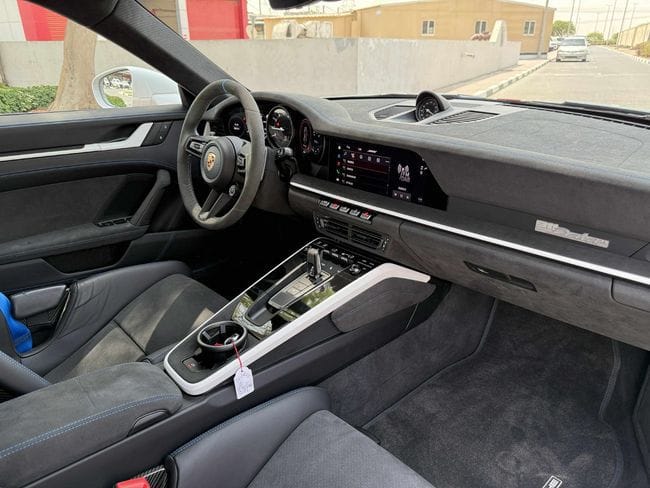 Porsche 911 Dakar 3.0L (475 HP) 2023 Coupe GERMAN SPEC NEAT AND CLEAN LESS KILOMETER
