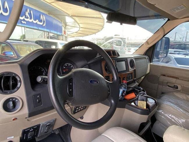 Ford E 450 2016 FULLY LOADED CARVAN