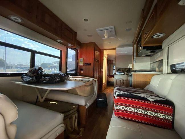 Ford E 450 2016 FULLY LOADED CARVAN