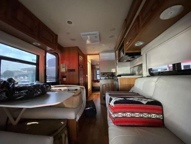 Ford E 450 2016 FULLY LOADED CARVAN
