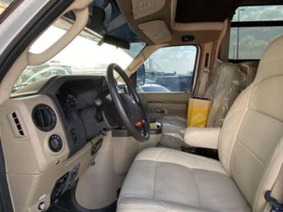 Ford E 450 2016 FULLY LOADED CARVAN