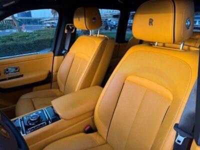 Rolls-Royce Cullinan BLACK BADGE 2022 GCC SPEC NEAT AND CLEAN
