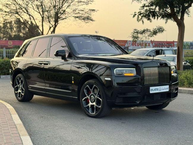 Rolls-Royce Cullinan BLACK BADGE 2022 GCC SPEC NEAT AND CLEAN