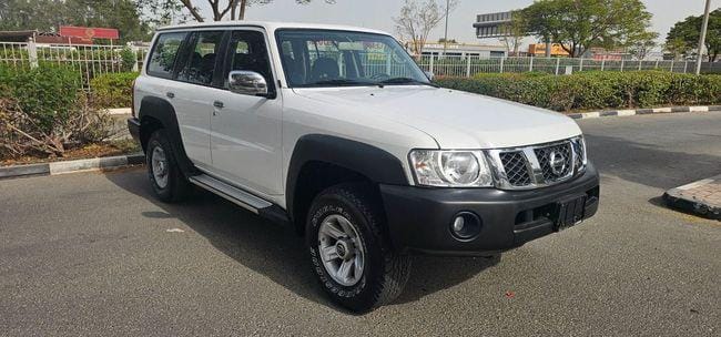 Nissan Patrol Safari GL 4.8L A/T 2019 (9 Seater)
