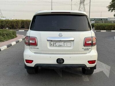 Nissan Patrol LE Platinum 5.6L 2017 GCC SPEC NEAT AND CLEAN LESS KILOMETER