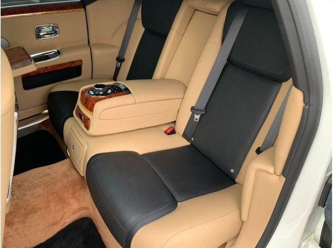 Rolls-Royce Ghost EWB 6.6L 2016 GCC SPEC NEAT AND CLEAN