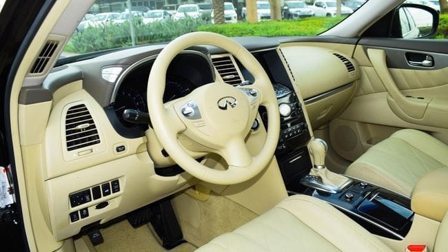 Infiniti QX70 3.7 2014