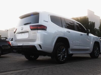 ARMORED TOYOTA LAND CRUISER 300 VXR 2023