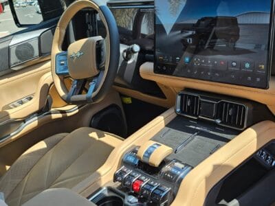 BYD Leopard 8 2025