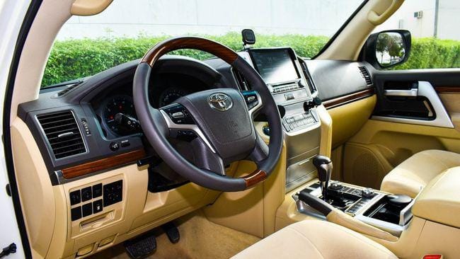 Toyota Land Cruiser EXR 5.7 V8 2017