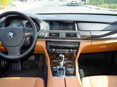 BMW 730Li Li 2013