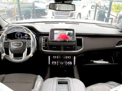 GMC Yukon SLE 2024