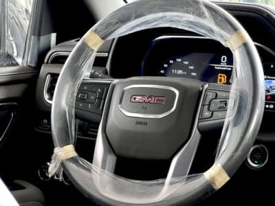 GMC Yukon SLE 2024