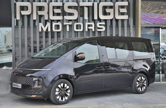 2022 Hyundai Staria VIP 4-seater GCC 2 Years Warranty