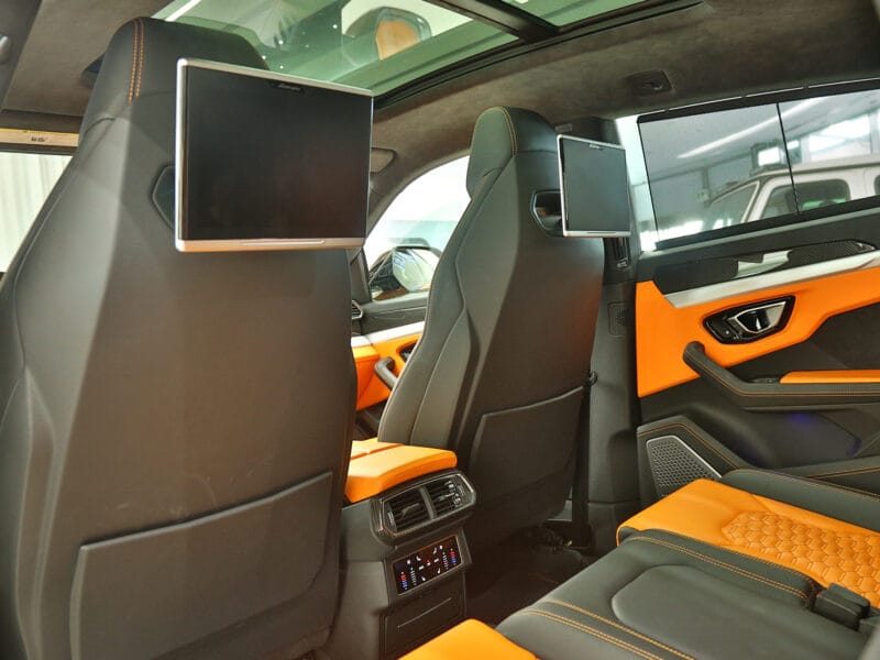 Lamborghini Urus 2021