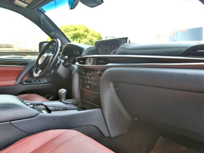 Lexus LX570 2019 Black Edition