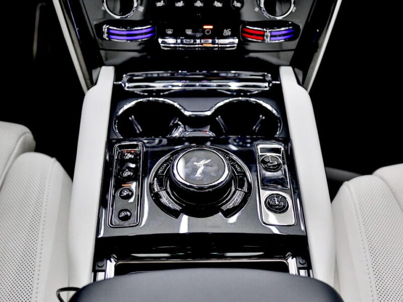 Rolls-Royce Cullinan 2024