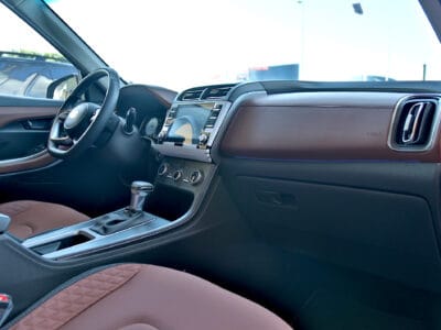 Hyundai Grand Creta GCC 2022 7seats Local Registration +10%