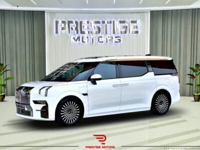 Zeekr 009 EV luxury Van 2024
