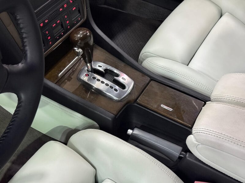 2001 Audi S8