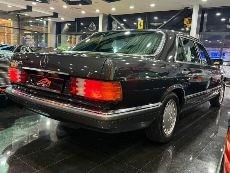 1991 Mercedes-Benz 560 SEL