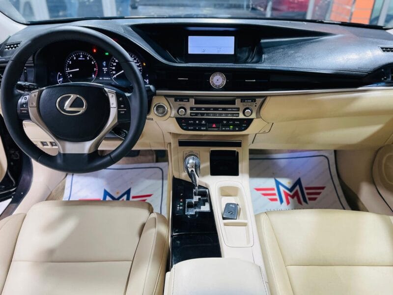Lexus Es250 Brown 2013