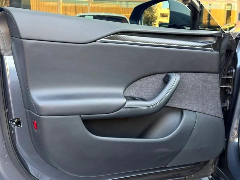 2023 Tesla Model S Plaid