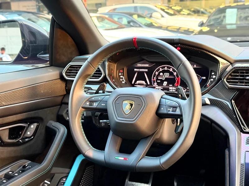 2024 Lamborghini Urus Performante