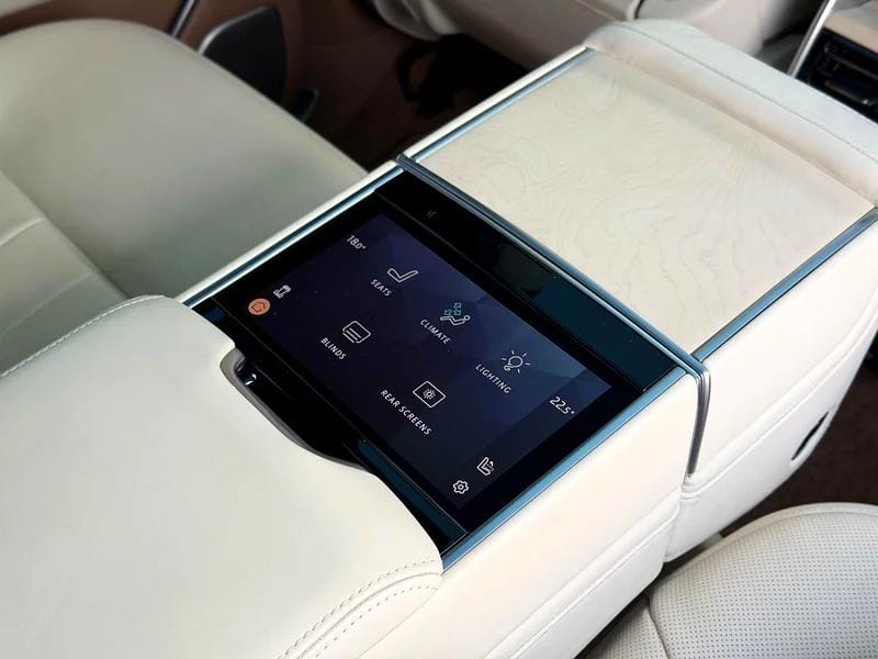 2023 Land Rover Range Rover SV