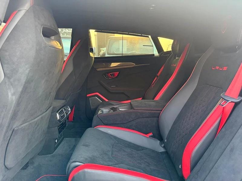 2024 Lamborghini Urus Performante