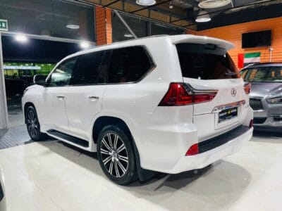 Lexus Lx570 White 2021
