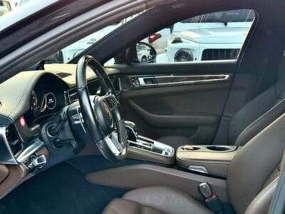 2017 Porsche Panamera Turbo