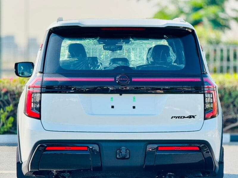 NISSAN PRO 4X 2026 WHITE