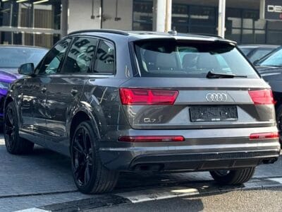 2019 Audi Q7 45 TFSI S-Line Quattro