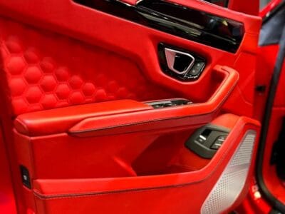 2019 Lamborghini Urus Standard