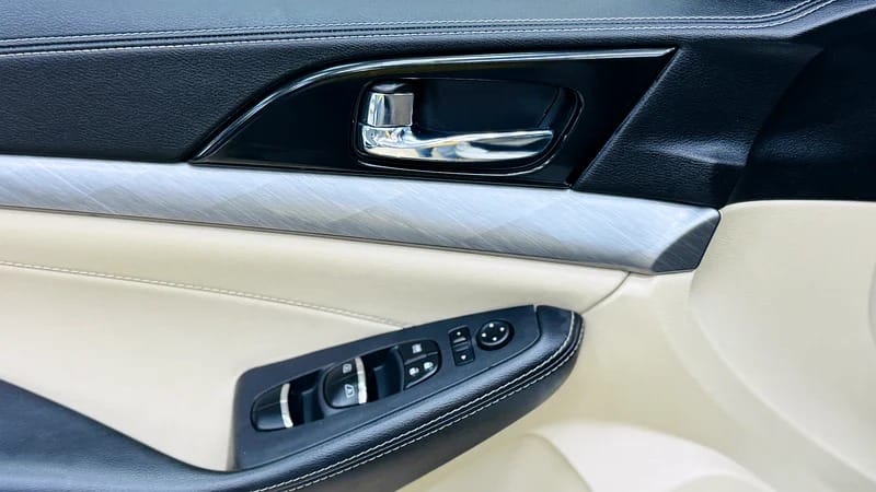 2018 Nissan Maxima SV
