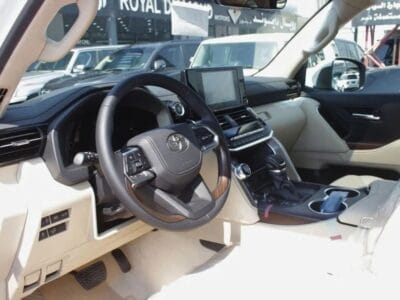 2025 Toyota Land Cruiser GXR 4.0L, UNDER WARRANTY FROM LOCAL DEALER