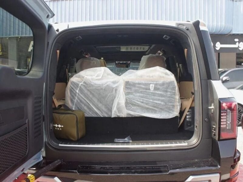 2025 BYD Leopard 8 Smart and Brave Flagship Edition (7 Seats)