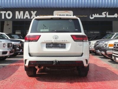 2024 Toyota Land Cruiser VXR 4.0L,GCC, UNDER WARRANTY & SERVICE CONTRACT UP TO 80,000 KM