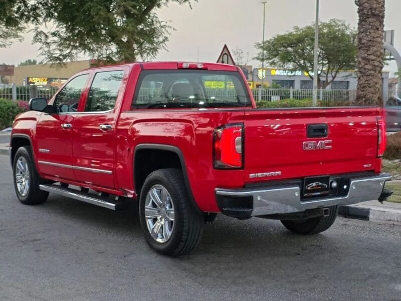 GMC Sierra 5.3L V8 AT4 Regular Cab (AWD) GMC SIERRA 2018 SLT GCC FULL OPTIONS V8 ORGINAL PAINT